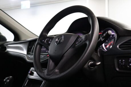 Vauxhall Astra SE 12