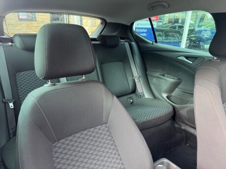 Vauxhall Astra SE 9