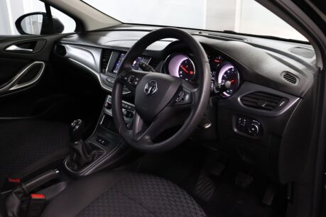 Vauxhall Astra SE 5