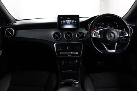 Mercedes-Benz CLA Class CLA 220 D AMG LINE 39