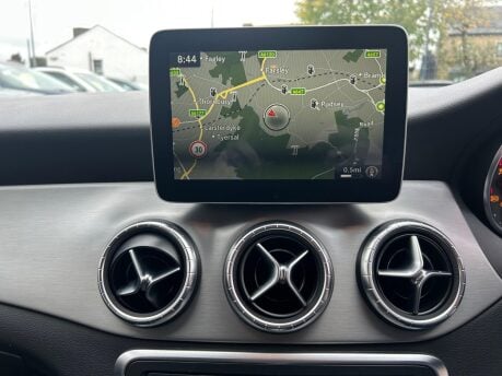 Mercedes-Benz CLA Class CLA 220 D AMG LINE 11