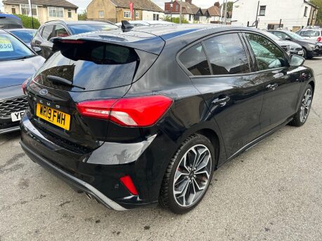 Ford Focus ST-LINE X 9