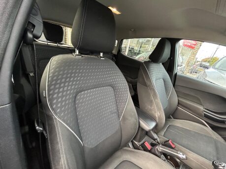 Ford Fiesta TITANIUM 10