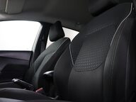 Ford Fiesta TITANIUM 35