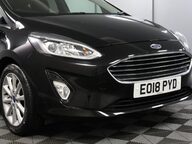 Ford Fiesta TITANIUM 24