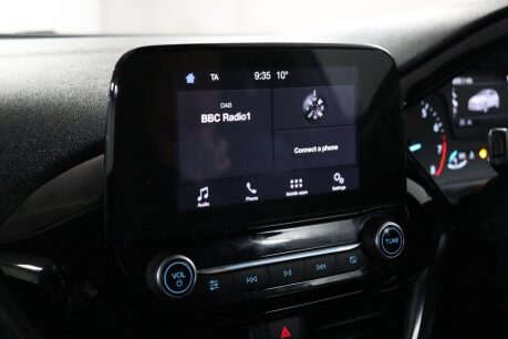 Ford Fiesta ZETEC 38