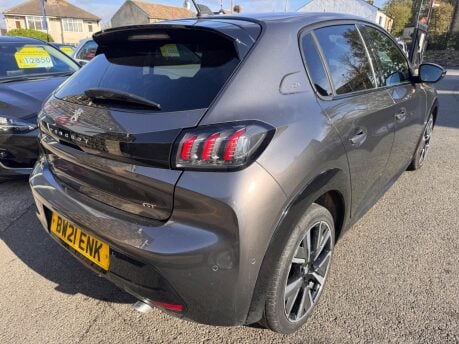 Peugeot 208 PURETECH GT S/S 9