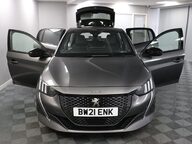 Peugeot 208 PURETECH GT S/S 7