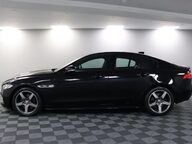 Jaguar XE R-SPORT 18