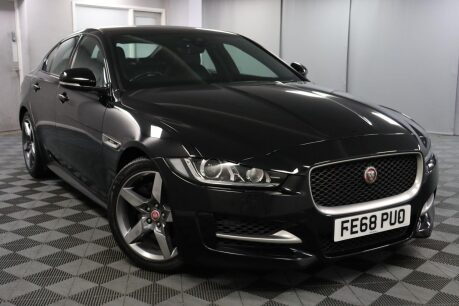 Jaguar XE R-SPORT 19