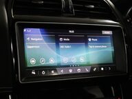 Jaguar XE R-SPORT 40