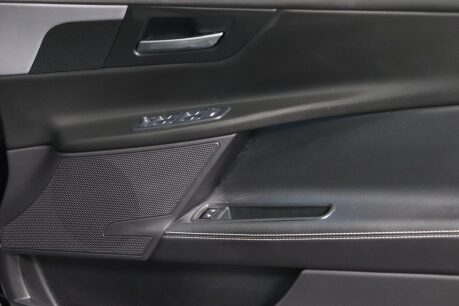 Jaguar XE R-SPORT 36