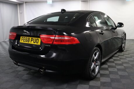 Jaguar XE R-SPORT 11