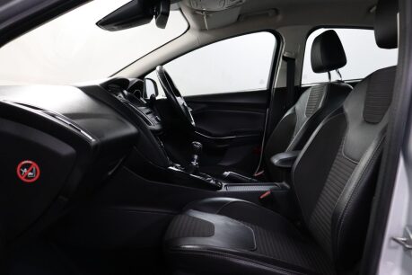 Ford Focus TITANIUM X TDCI 42