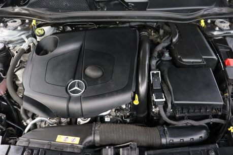 Mercedes-Benz GLA GLA 200 D SPORT EXECUTIVE 44
