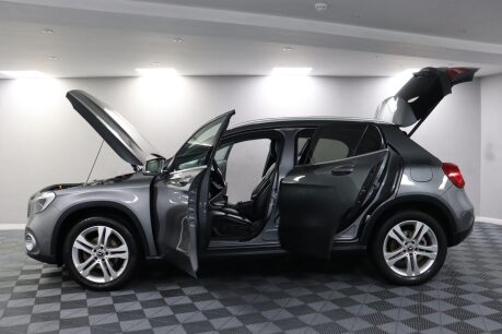 Mercedes-Benz GLA GLA 200 D SPORT EXECUTIVE 6