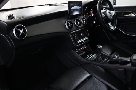 Mercedes-Benz GLA GLA 200 D SPORT EXECUTIVE 34