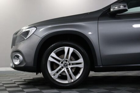 Mercedes-Benz GLA GLA 200 D SPORT EXECUTIVE 27