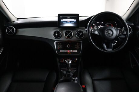 Mercedes-Benz GLA GLA 200 D SPORT EXECUTIVE 40