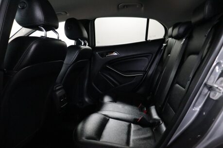 Mercedes-Benz GLA GLA 200 D SPORT EXECUTIVE 41