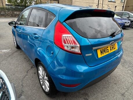 Ford Fiesta TITANIUM 6