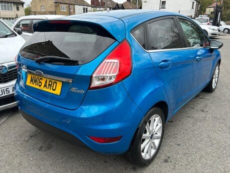 Ford Fiesta TITANIUM 9