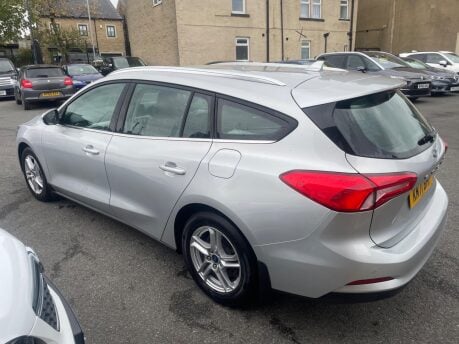 Ford Focus ZETEC 6