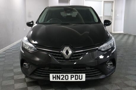 Renault Clio ICONIC TCE 2