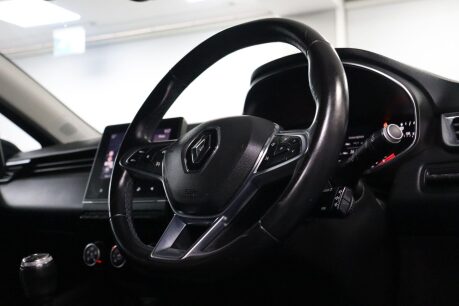 Renault Clio ICONIC TCE 12