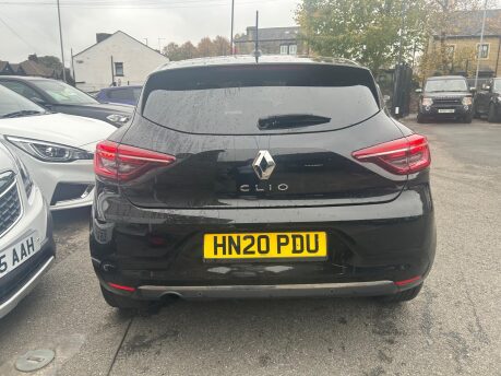 Renault Clio ICONIC TCE 6
