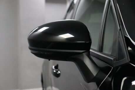 Renault Clio ICONIC TCE 33