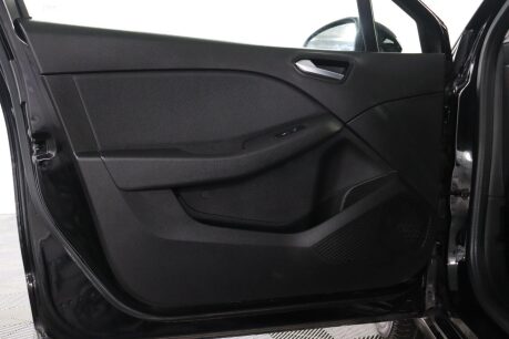 Renault Clio ICONIC TCE 44