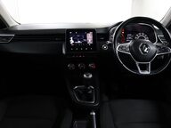 Renault Clio ICONIC TCE 41