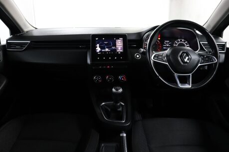 Renault Clio ICONIC TCE 41