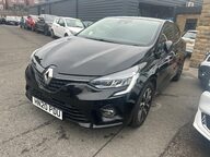 Renault Clio ICONIC TCE 5