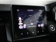 Renault Clio ICONIC TCE 38