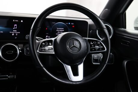 Mercedes-Benz A Class A 180 SPORT EXECUTIVE 47