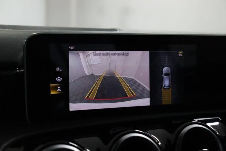 Mercedes-Benz A Class A 180 SPORT EXECUTIVE 38