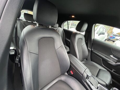 Mercedes-Benz A Class A 180 SPORT EXECUTIVE 9