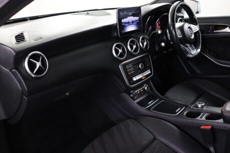 Mercedes-Benz A Class A 200 D AMG LINE 35