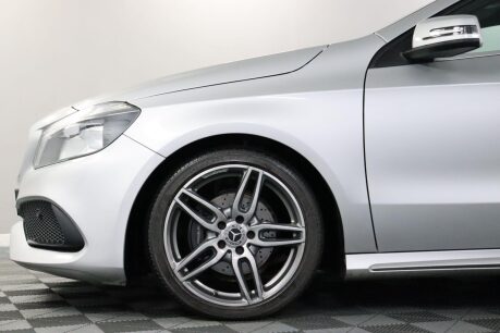 Mercedes-Benz A Class A 200 D AMG LINE 28