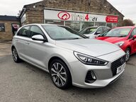 Hyundai i30 CRDI SE NAV 1