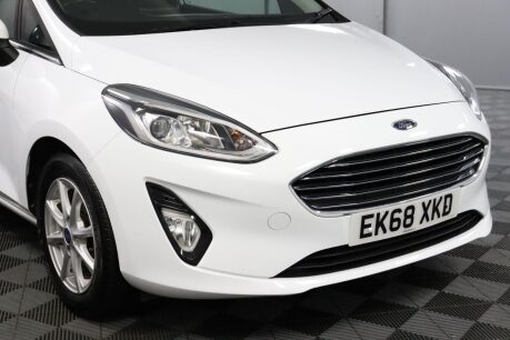 Ford Fiesta ZETEC 27