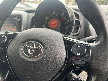 Toyota Aygo VVT-I X-PLAY 11