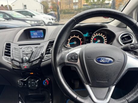 Ford Fiesta ZETEC 10