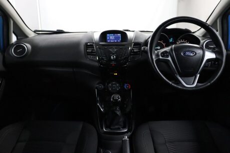 Ford Fiesta ZETEC 38