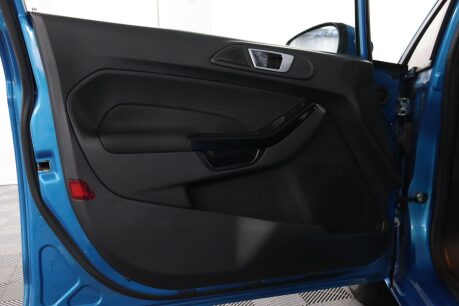 Ford Fiesta ZETEC 41