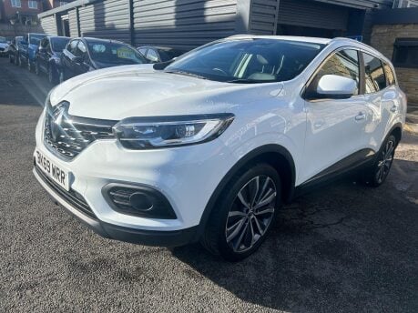 Renault Kadjar ICONIC TCE 5