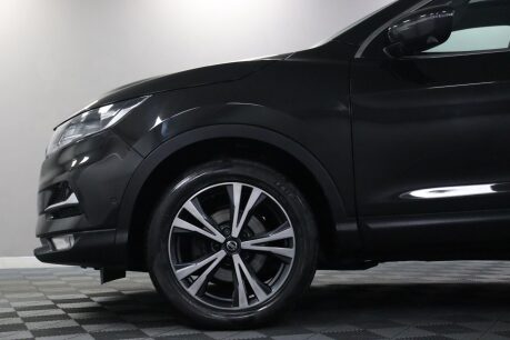Nissan Qashqai DIG-T N-CONNECTA 27