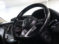 Nissan Qashqai DIG-T N-CONNECTA 12